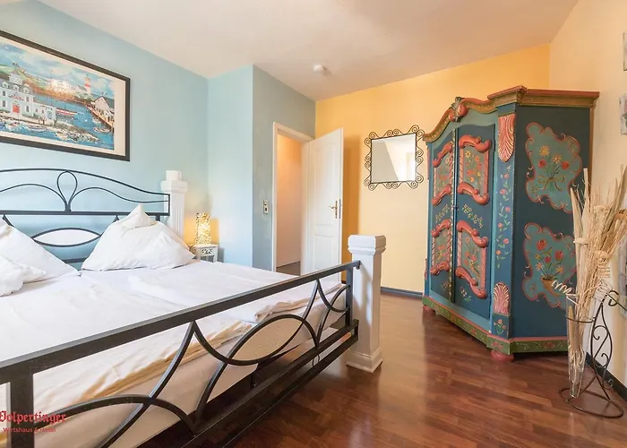 Wirtshaus Wolpertinger 酒店 巴特克罗伊茨纳赫