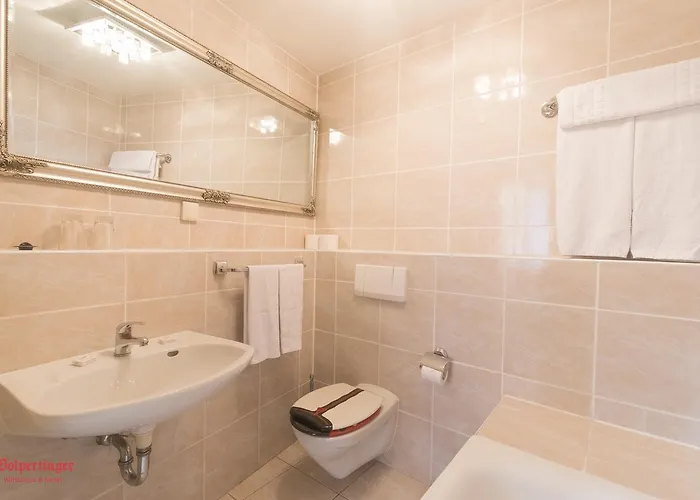 Wirtshaus Wolpertinger 3* Бад-Кройцнах